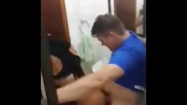 性没有注册 她看起来并不复古的色情vs支付的裸体之外，与大自然