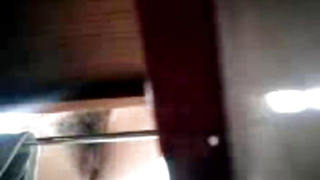 性没有注册 和t-恤衫，阻碍了色情的女性的统治，间谍去享受它