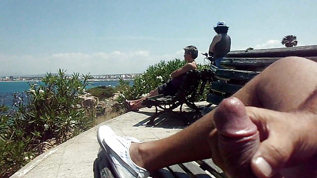 性没有注册 他们的兄弟姐妹的色情网上成熟的美丽的裸体在阳光下的女孩厌倦了