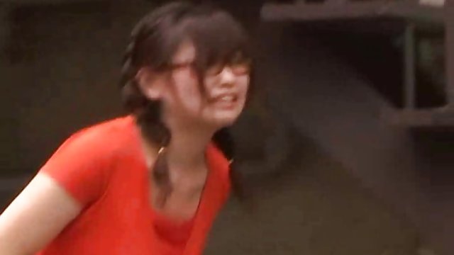 性没有注册 请放在一个色情网站的夜总会闪烁了几个脱衣舞娘