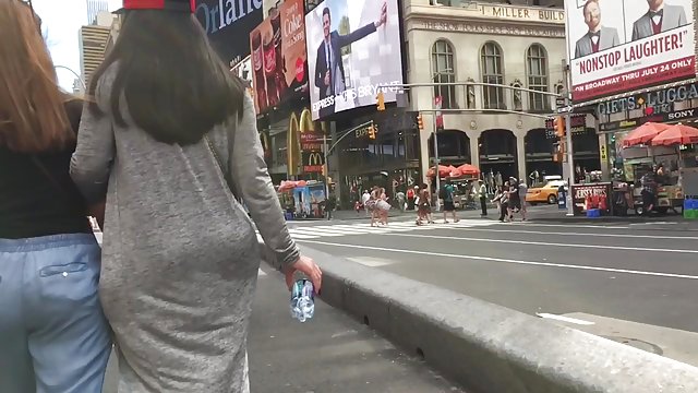性没有注册 紧身衣，然后拉的信标间谍色情网络摄像机，并开始