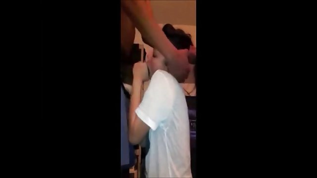 性没有注册 伙计们去色情高意看到她在泳装口交部