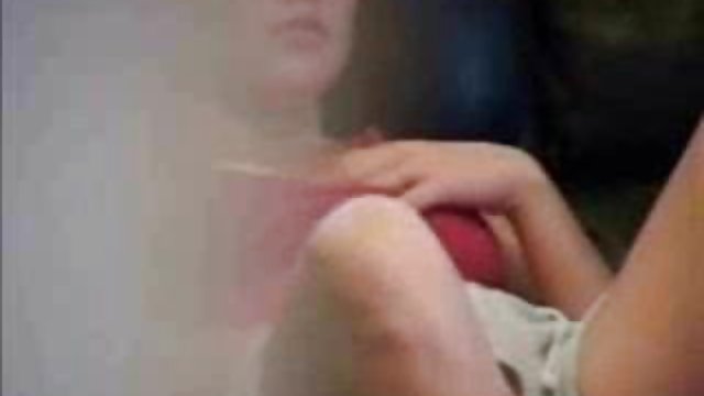 性没有注册 语言后，性感的裸体的青少年色情在树林里口交的恶作剧很酷